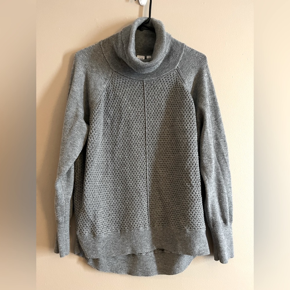 Gap Merino Wool blend turtleneck, M, good condition, very slight fabric wear